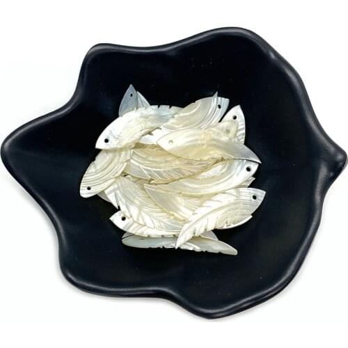 Charm Natural Freshwater Shell Beads Single Hole Small Pendant Necklace Earrings Bracelet Pendant Jewelry Accessories Wholesale