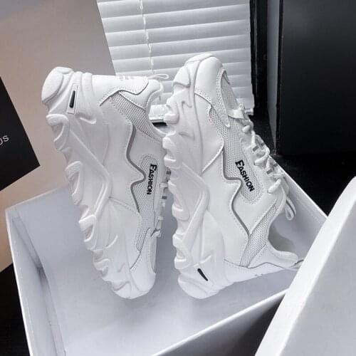 Womens Fashion Reflective Vulcanized Sports Shoes Woman Walking Shoes Comfortable Breathable Platform Sneakers Height Increase