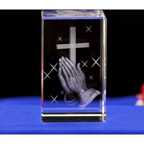 Crystal cube 3D engraving, cross of Jesus church ornaments souvenirs Christian crafts jesus christianity