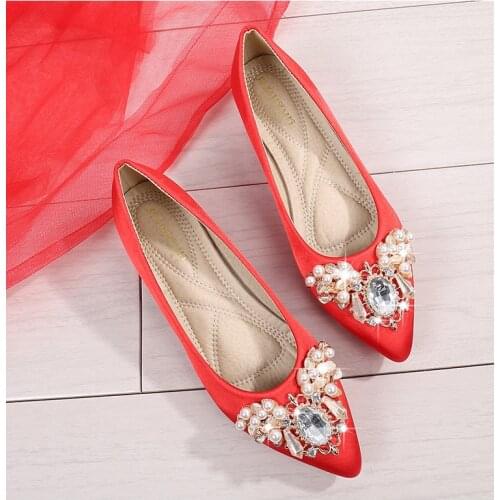 Wedding Beads crystal pointed toe flock ballet flats women moccasins slip on flats shoes women pearl diamond silk ballerina femm