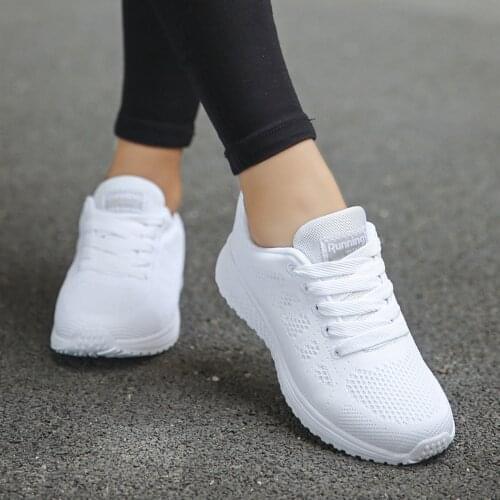 Sneakers Women Sport Shoes Lace-up Running Shoes Woman Flying Weaving Mesh Round Cross Straps Female Flat Sneakers Кроссовки @40