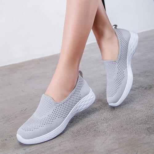 Sports Shoes Mesh Breathable Walking Shoes Casual Flat Shoes Lightweight Women 2021 Summer New Style