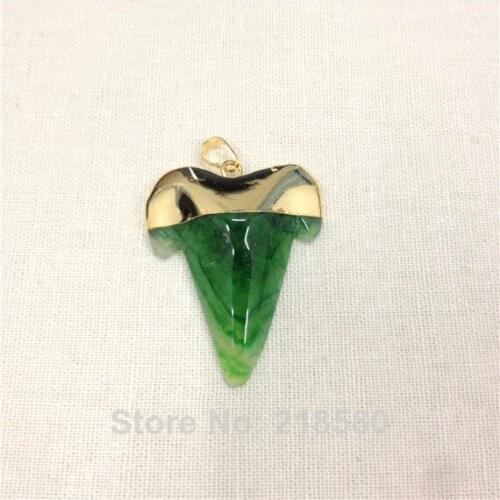 H-DP1052 Green Agat Shark Tooth Pendant Charm Dipped in 24K Gold Teeth Charm