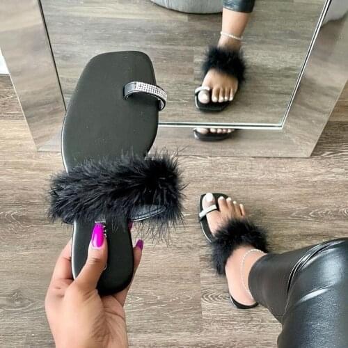 Summer Luxury Fur Women Sandals Flat Crystal Ring Toe Rubber Sole Flip Flops Outdoor Fashion Sexy Ladies Female Shoes Whosale