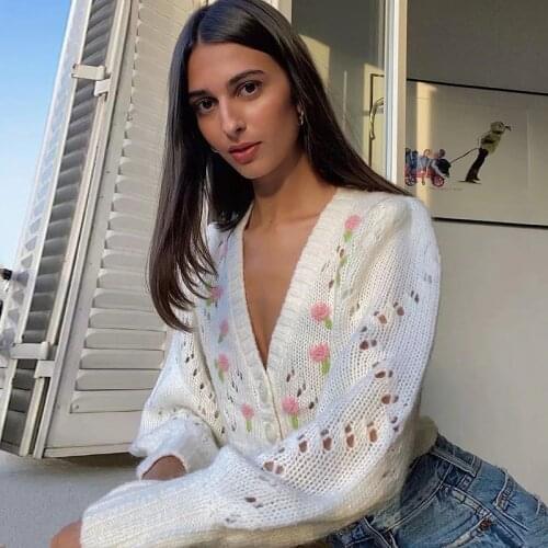 Hollow Out Floral Sweaters Cardigan Women Off-White Knit Sweater Jumper Flower Fashion Sweet Lady Knitwear Coat Outfit Women