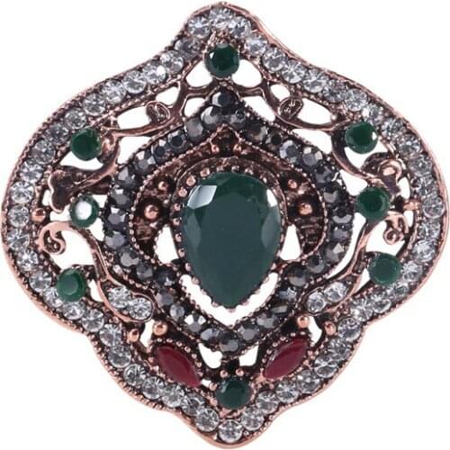 New baroque palace temperament celebrity brooch brooch flower high-end temperament clothing accessories in stock