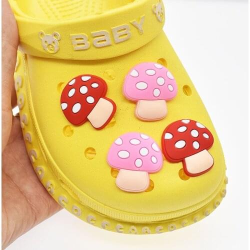 10pcs/lot Soft PVC Shoe Charms Cute Mushroom Shoe Buckles Accessories Fit Bands Bracelets Croc Kids Party X-mas Gifts