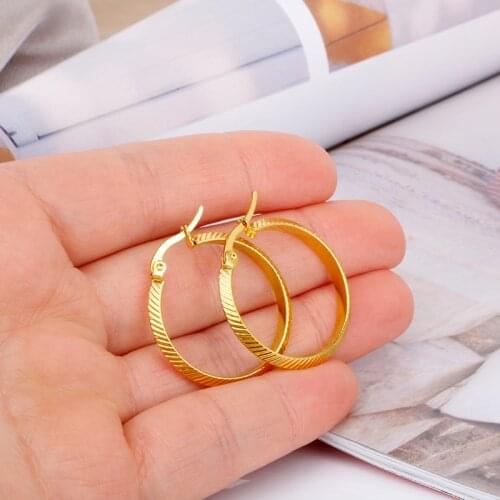 Stainless Steel Small Hoop Earring for Women Gold Color 30mm Circle Round Simple Ladies Hoops Daily Ear Jewelry New Hot 2021 E01
