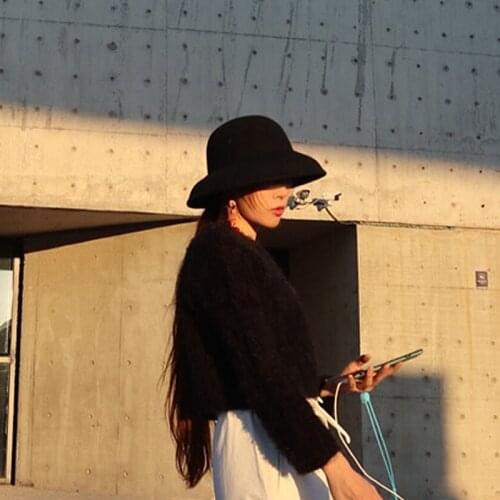 High Quality Women 100% Wool Felt Hats Black Wide Brim Fedoras For Party Church Hats Pork Pie Fedora Hepburn Hats New Fashion