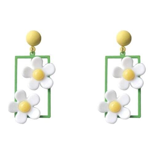1Pair Cute Resin Flower Earrings Green Woman Girl Summer Temperament Metal Sweet Korean Spring Romantic Fashion Trend Ear Studs