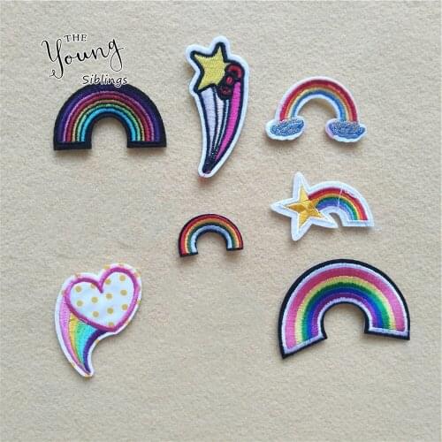 1PCS Rainbow Iron on Patch Cartoon embroidered Applique for Clothes Rainbow heart Stickers Patch DIY Badges Sewing Accessories