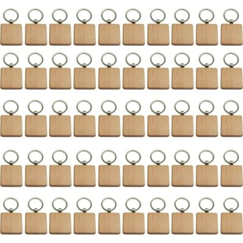 50Pcs DIY Blank Wooden Keychain Square Carved Key Ring Wooden Key Ring 40 x 40 mm