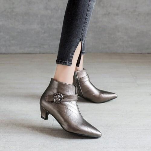 Winter New Style PU Pointed Toe Fashion Simple Gun Color Short Boots Tapered Thick Heel Belt Buckle Dark Green Chelsea Boots