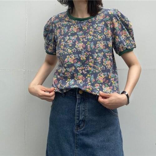 Korea Style 2021 Summer Cotton Slim Tops Woman T-shirt Floral Tee Shirt Puff Sleeve Vintage Tshirt Women Clothes