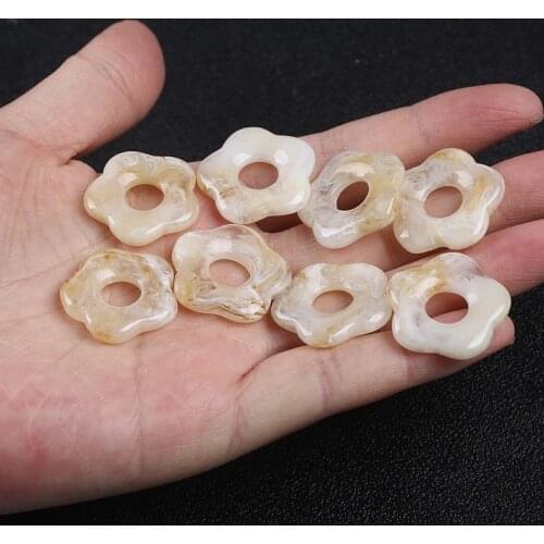 New Arrival High Quality Trendy Style Resin Flower Shape For Earring