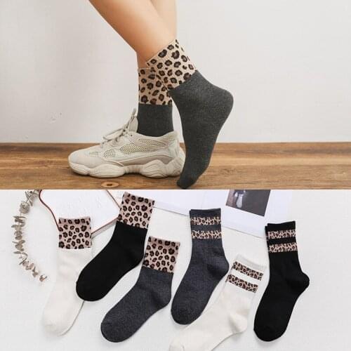 2020 New Fashion Retro Leopard Socks Print Cotton Blends Stripe Socks High Street Popular Leopard Socks Winter Warm Cozy Socks