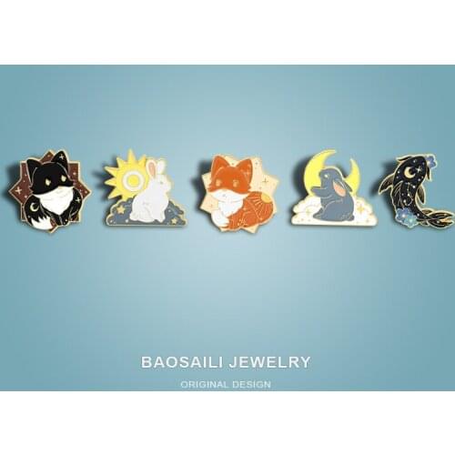 Cute Animal Brooch Creative Cartoon Puppy Rabbit Goldfish Shape Paint Badge Enamel Label Pins