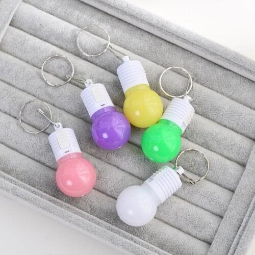 LED flashing birthday christmas gift Led kindergarten bulb factory direct gift new activity luminous light keychain