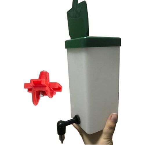 Hamster, Rabbit, guinea pig, Parrot, Totoro, Chicken drinking water 1 L bottle Red Horizontal Side Chicken Nipples