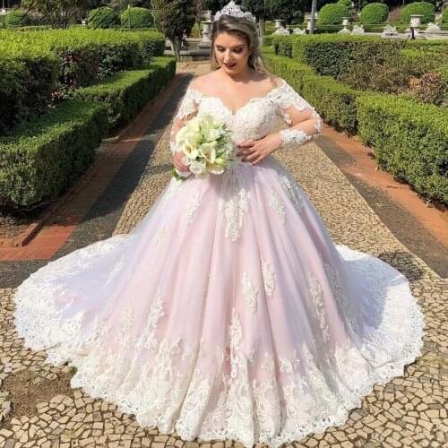 Glamorous A-line Lace Appliques Plus Size Pink Wedding Dresses Vestido de Novia Floor Length scoop Neck Long Sleeves Bridal Gown