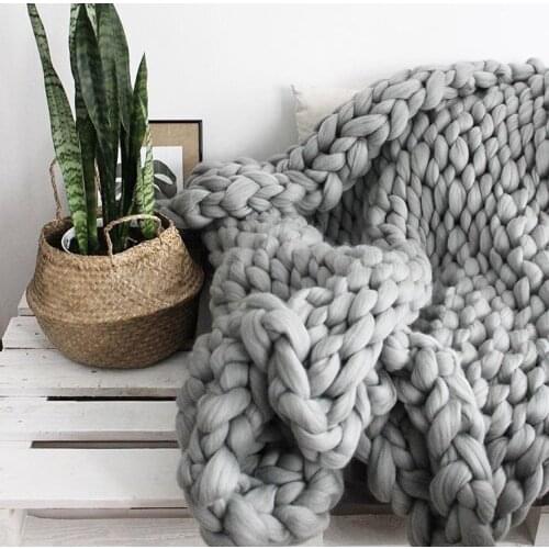 100% Acryl Fashion Super Warm Knitted Polyester Blanket Chair Decor Warm Yarn Knitted Blanket Home Decor Weaving Sofa Decoration