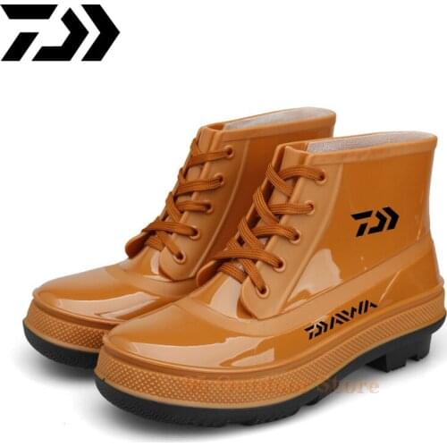 Daiwa New Arrival Shoe Unisex Rubber Rain Boot Ankle Waterproof Non-Slip Fishing Booties Fashion Couples Boots Men Work Boots