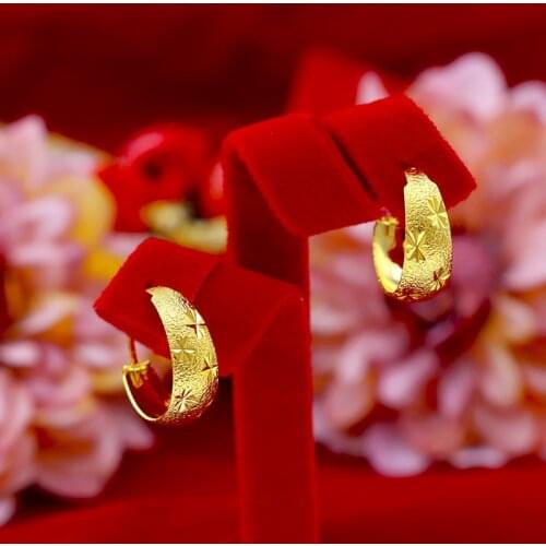 Vintage Earrings for Women Anniversary Mothers Day Gifts Pure Gold Color Star Pattern Retro Temperament Clip Earrings Jewelry