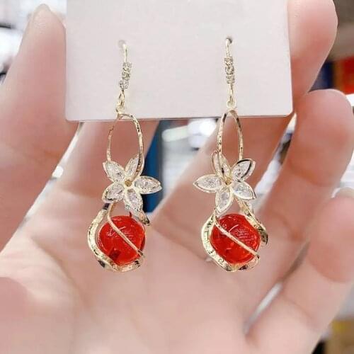 Trendy Red Simulation Pearl Long Earring Female Flowers Round Pearl Wedding Pendant Earrings Fashion Korean Jewelry Earring