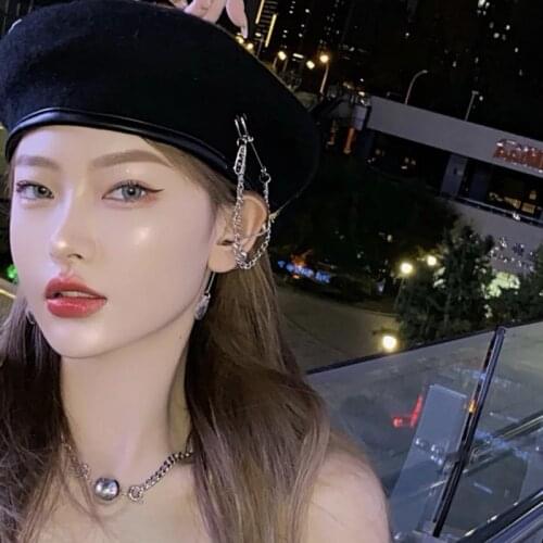 2020 Winter Goth Safety Pin Chain Pendant Beret Female Wool Cotton Blend Cap Fashion Cool Egirl Woman Hats boinas de mujer