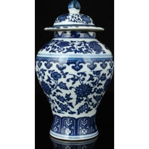 Exquisite Chinese Classical Collectible Old Handwork Blue and White Porcelain Jar / Pot
