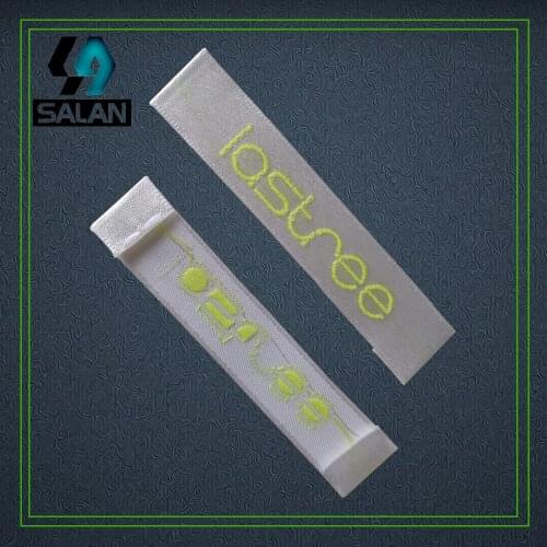 Customize 1100 pcs/lot Wood shuttle satin woven label cutomized selvage edge damask clothing labels fabric sewing tags