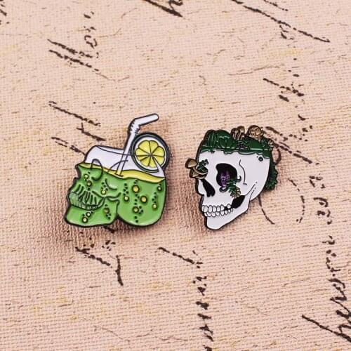 Creative Drink Punk Skull Badge Brooches Metal Pins For Clothes Badge Jewelry Gift Accessories Clothes Lapel Pin Icon Decoration