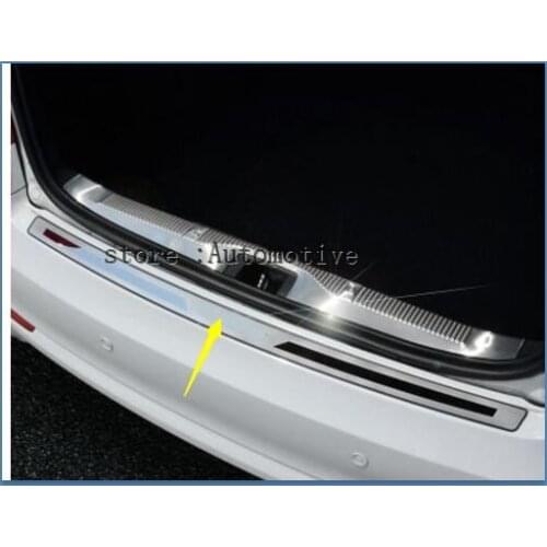 Yang Jun Zhe Hiking Clothing