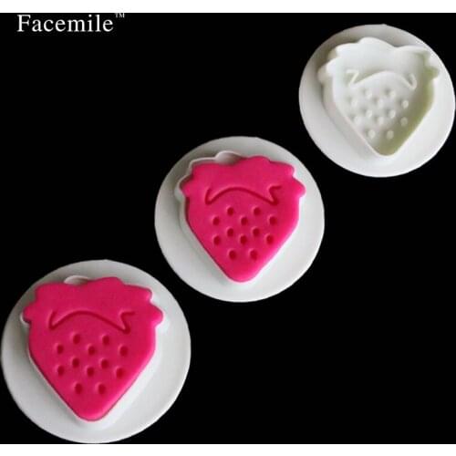 Strawberry Shape Cookie Cutter Plastic Fondant Cake Plunger Mold Bakeware Baking Tools 3PCS/set 04097 Gift