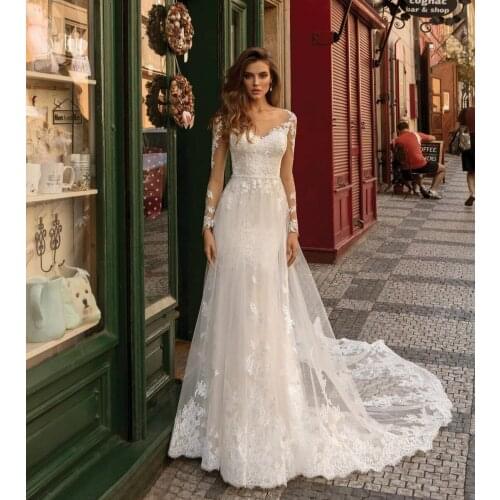 Elegant Long Sleeve A-Line Lace Wedding Dresses Sweep Train Button Back Tulle Robes De Mariée Bridal Gown For Women