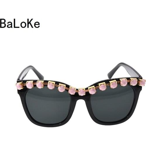 Alternative Designed Cool Exaggerated Sunglasses Heart Acryl Crystal Shinning Sunglasses Women Party/Birthday Sunglasses