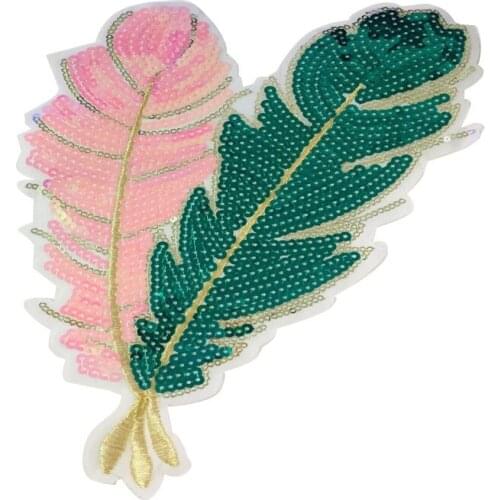 New Colors Rainbow Green Dreamy Feather Appliques Sew Iron on Sequin Patches Embroidered Badges for Clothes DIY Craft Decoration