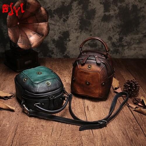Womens Bag New Casual Wild Female Shoulder Messenger Bag Vintage Leather Handbag Ladies Rivet Small Bags First Layer Cowhide