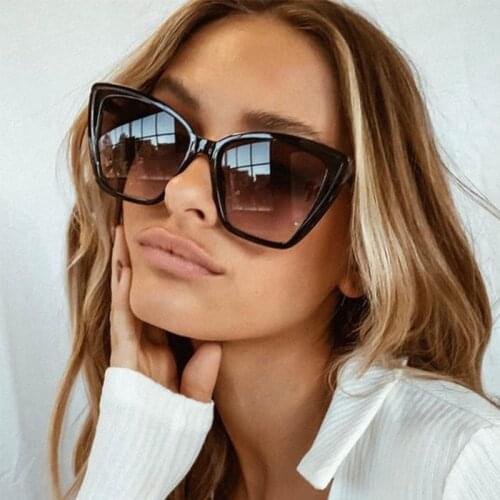 Womens Oversized Cat Eye Sunglasses New Fashion Brand Design Fashion Cateye Sunglasses Female Luxury Black Shades UV400 2021