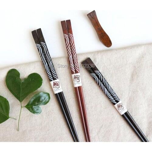 300 Pairs Japan Style Natural Wooden Sushi Chopsticks Lovers Red and Black Wave Noodles Chopsticks Ironwood Tableware