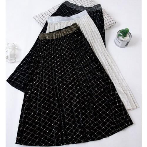Vintage Literary Rhombic Gold Velvet Pleated Womens Skirt Autumn Lady Gilded Plaid Elastic Waist Organ Skirt Women