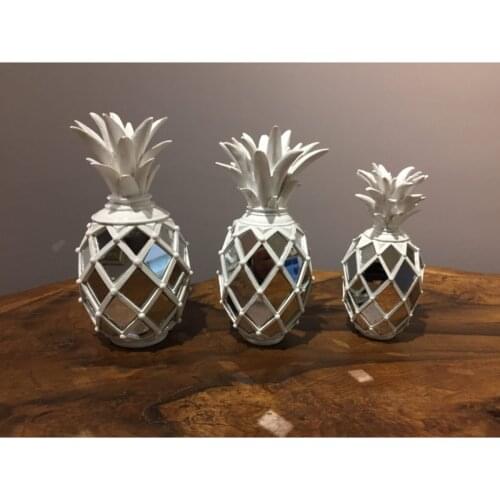 White Decorative Mirror Detailed Pineapple Set