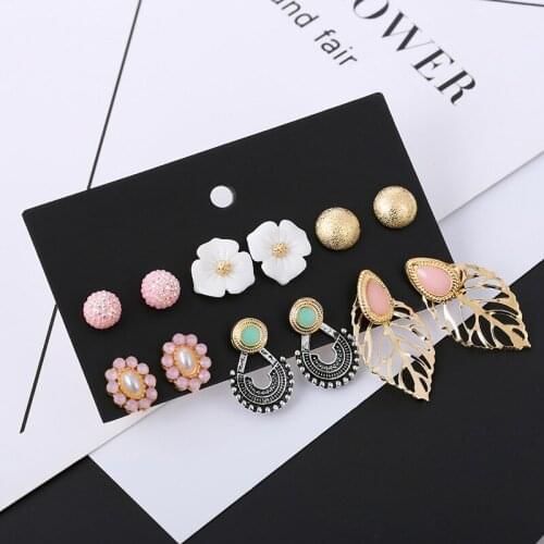6Pcs/Set Cute Resin White Flower Earrings Set For Women Fashion Gold Metal Leaf Small Stud Earring Pink Rhinestone Ball Earring