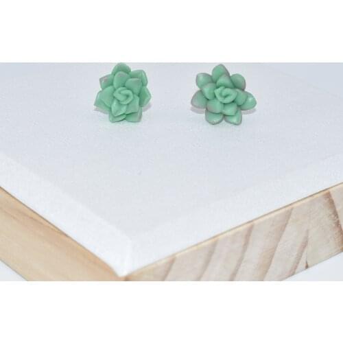 Wofish Stud Earrings