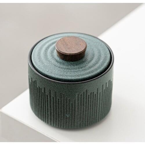 Ceramic Green Tea Caddy Household Storage Tank with Lid Kitchen Condiment Dispenser Sugar Bowl and Salt Bowl Desktop Ornaments