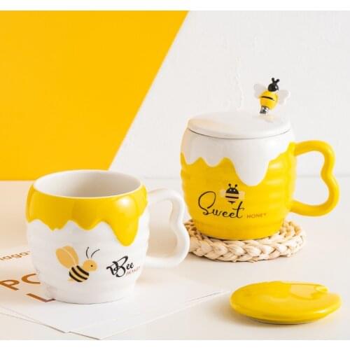 Bee Ceramic Cup with Lid Spoon Cute Coffee Mug Personality Creative Trend Couple Cup Male and Female Student Gift Cup Drinkware