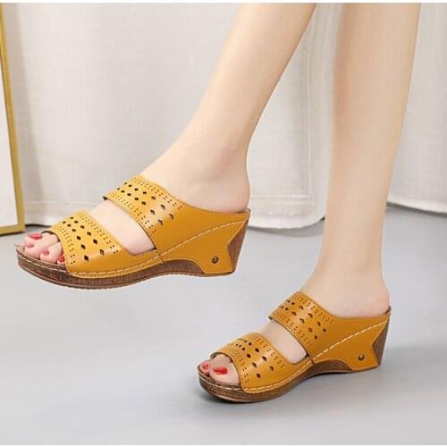 Women Slippers 2021 Summer Fashion Closed Toe Wedge Sandals Women Hollow Platform Slippers Women Romen Slippers Plus Size