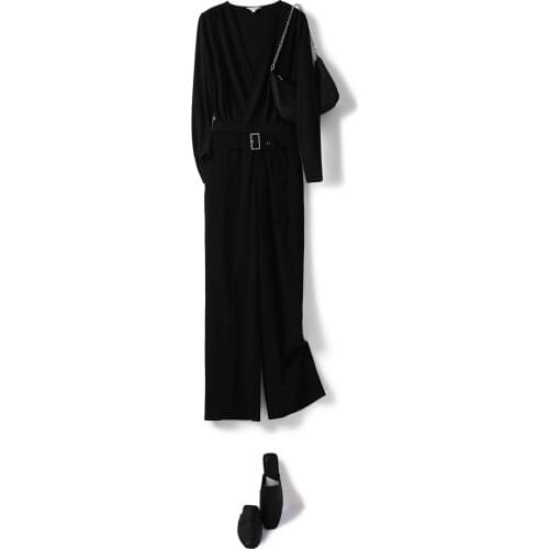 2021 Women Autumn and Winter Top with Black Sweater Fashion Stretch V-neck Long Sleeve Slim Jumpsuit Bottom