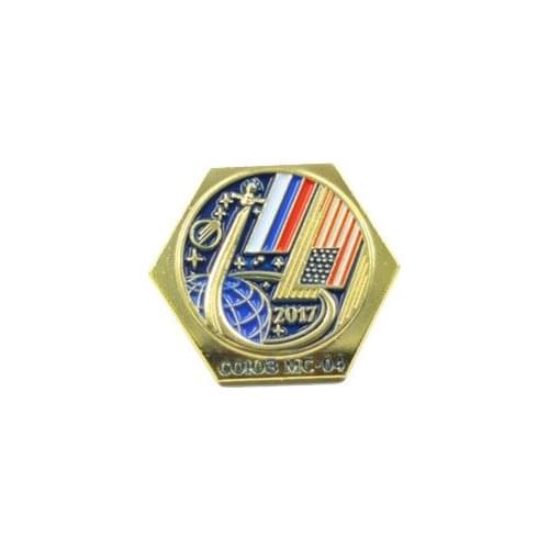 Zinc alloy type and Chinese regional features cheap custom logo design Enamel lapel / metal badge