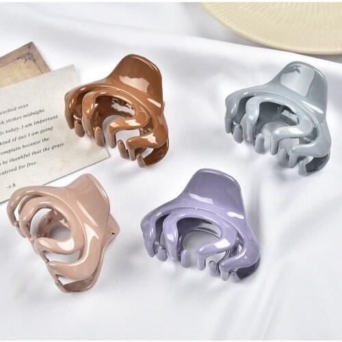 Women Girls Geometric Hair Claw Clamps Metal Hair Crab Moon Shape Hair Claw Clip Solid Color Hairpin Large Size Hair Accessories